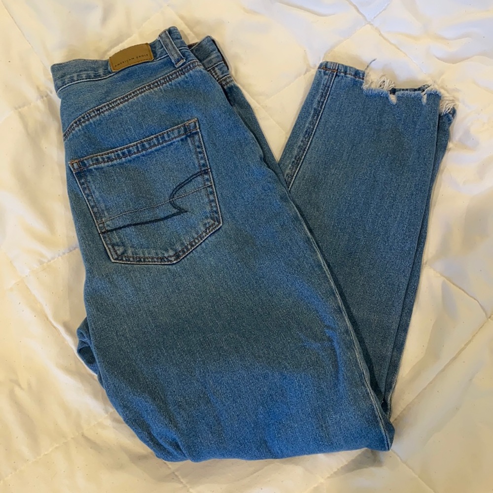 American Eagle ripped high waisted mom jeans